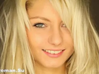 Хрупкая девушка