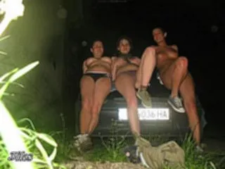 Молодёжь развлекается